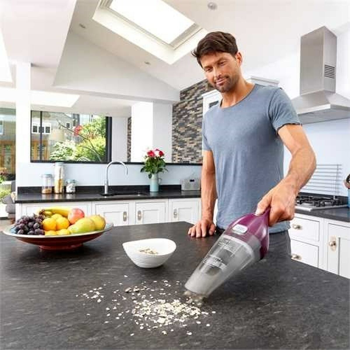 Håndholdt Støvsuger Black & Decker BD-NVC115W